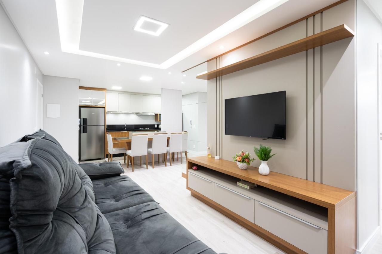 Apartamentos Piçarras: Beachfront Comfort with Pool and 24/7 Security Exterior photo