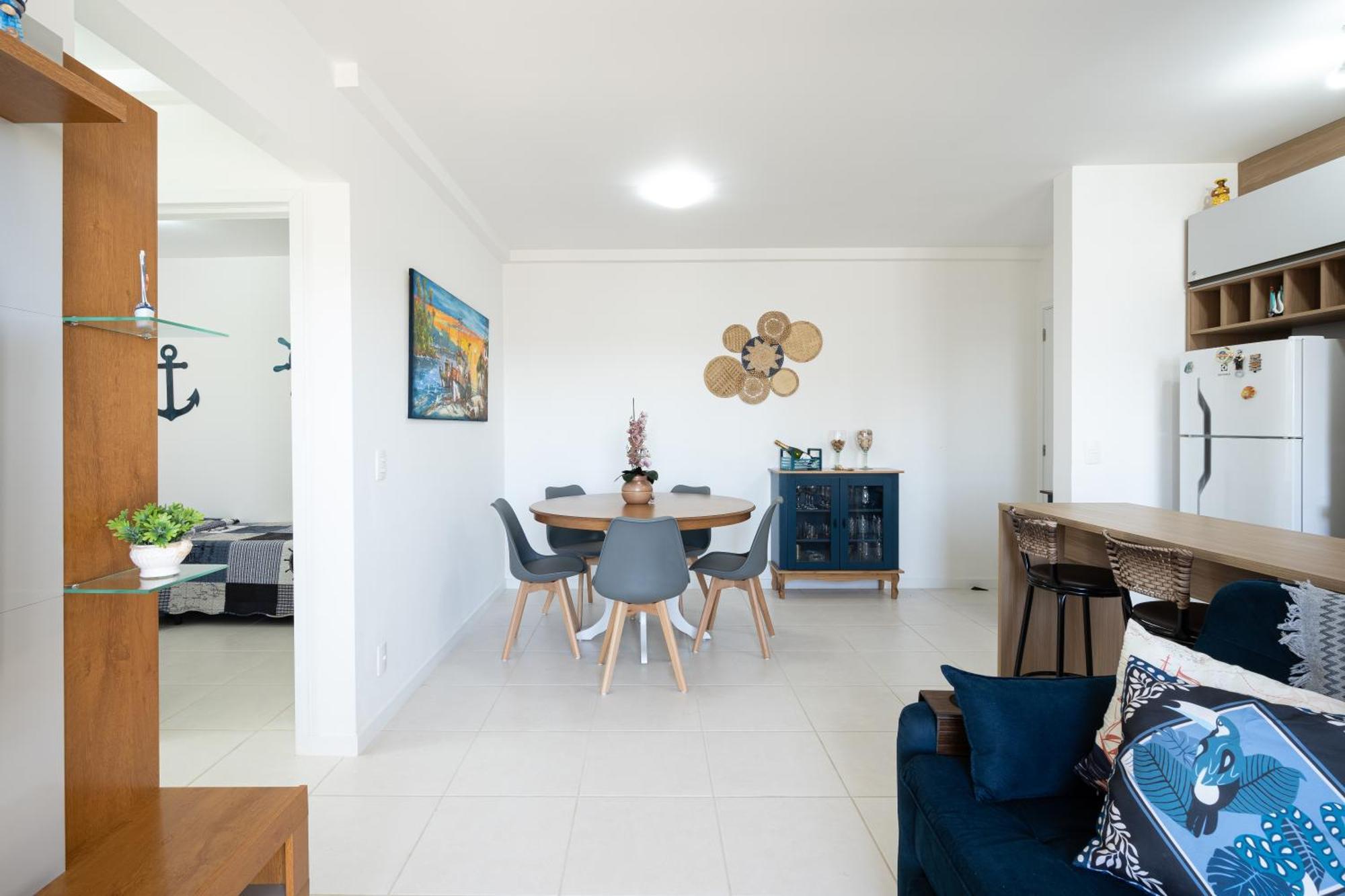 Apartamentos Piçarras: Beachfront Comfort with Pool and 24/7 Security Exterior photo