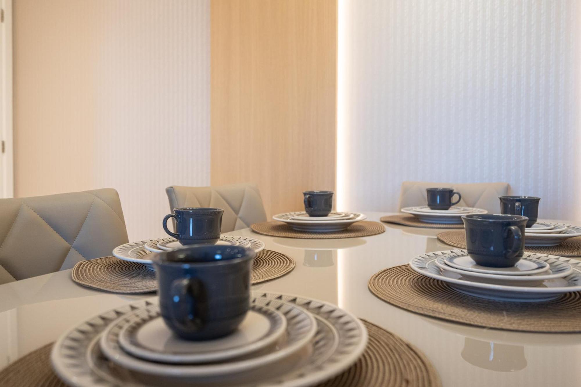 Apartamentos Piçarras: Beachfront Comfort with Pool and 24/7 Security Room photo